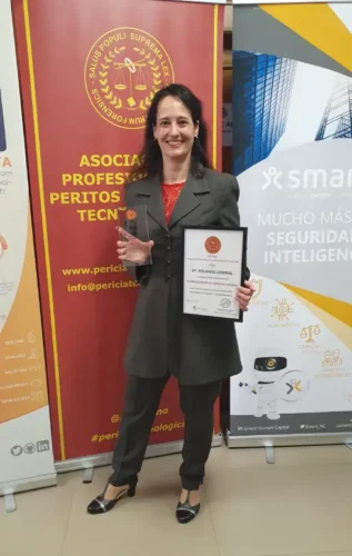 Premio PETEC 2023 “Comunicador de ciberseguridad” Yolanda Corral